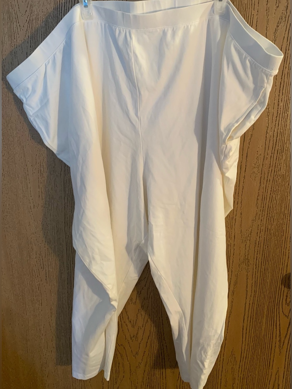 Cathrine’s Suprema Collection White Cotton Capris - Picture 4 of 5